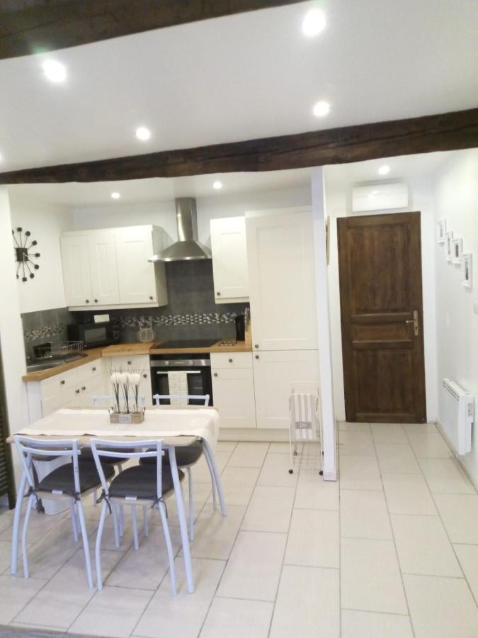 Maison De L'Amour Apartment Chardonnay Assignan Exterior foto